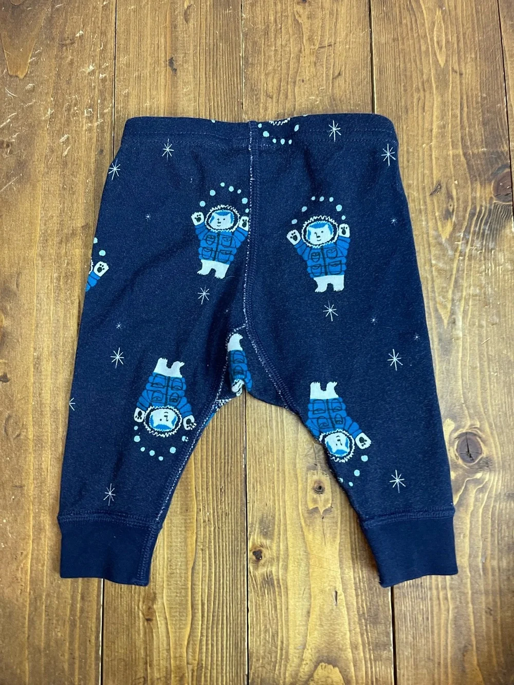 Hanna Andersson size 0-3 months navy blue bear print pajamas